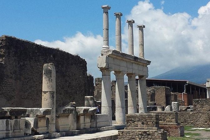 Skip the Line Private Pompeii Guided Tour - Temple of Apollo: Religion You Can See in One Quick Look