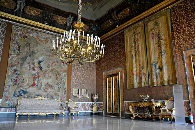 Skip the Line: Royal Palace of Naples Entrance Ticket - Group size and the flow once you’re inside