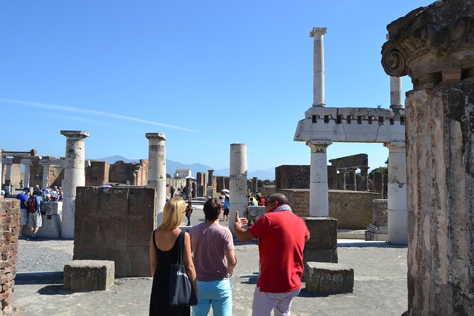 Skip-the-lines Private full-day Ancient Pompeii and Herculaneum Ruins Tour - Stop 1: Pompeii Archaeological Park (2 hours of Roman street life)