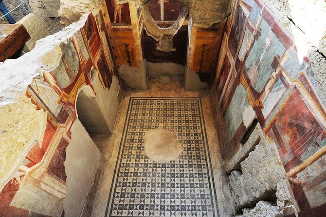 Small group tour to Pompeii, Sorrento and Positano - Sorrento strolling: alleys, local tastes, and a calmer pace