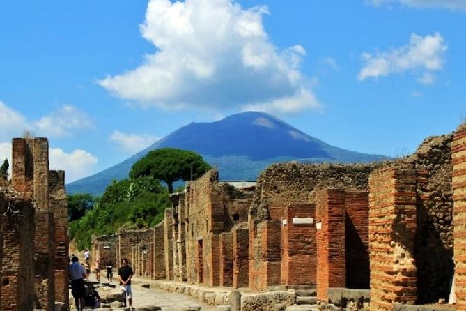 Sorrento Positano and Pompeii - Free time plus expert guidance: the real value in this pacing