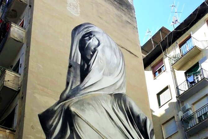 Spanish Quarter of Neaples StreetArt & Traditions, with coffee and babà - Your 2-hour route: from Via Toledo alleys to modern murals