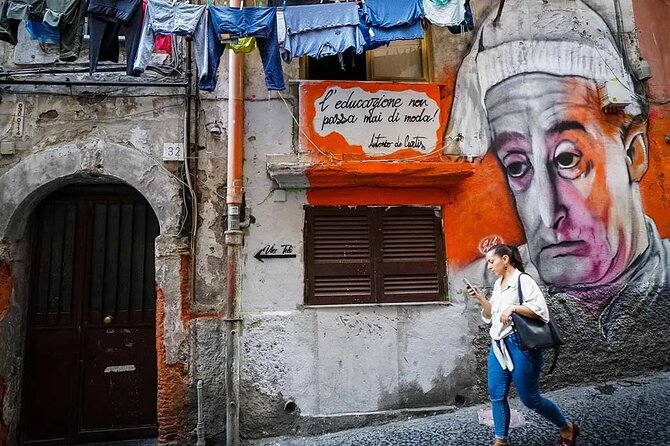 Street Art of Spanish Quarters and Maradona Tour - Stop 2: Maradona murals, from 1990 glory to May 2023