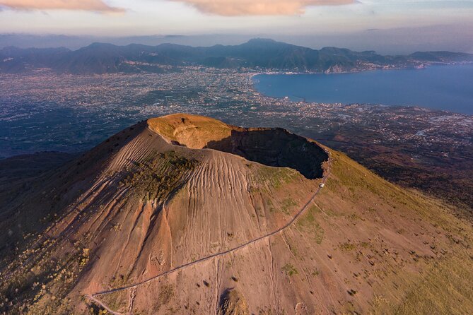 Sunset Experience at Vesuvius - Meeting at Via Roma 32 and what the transfer day is like