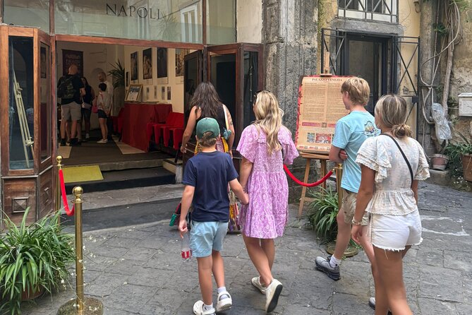 The 10 flavors of Naples tastings in the historic center - Key things you’ll notice on this Naples food tour