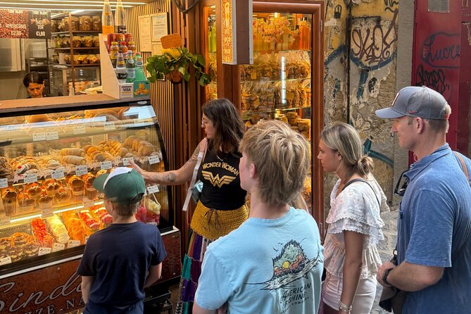 The 10 flavors of Naples tastings in the historic center - Why 10 Tastings Work So Well in 3 Hours