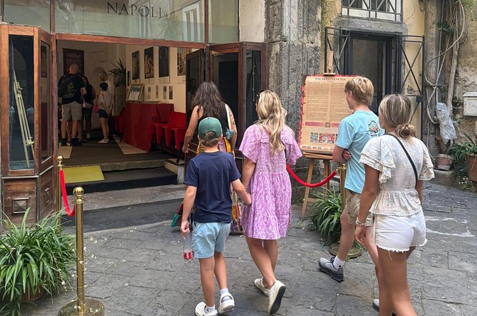 The 10 flavors of Naples tastings in the historic center - Rooftop Secret Garden and the Prince of Venice Connection