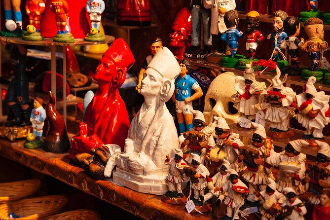 The Mystery of Naples Saga: The Skull with ears - Who this Naples mystery tour fits best