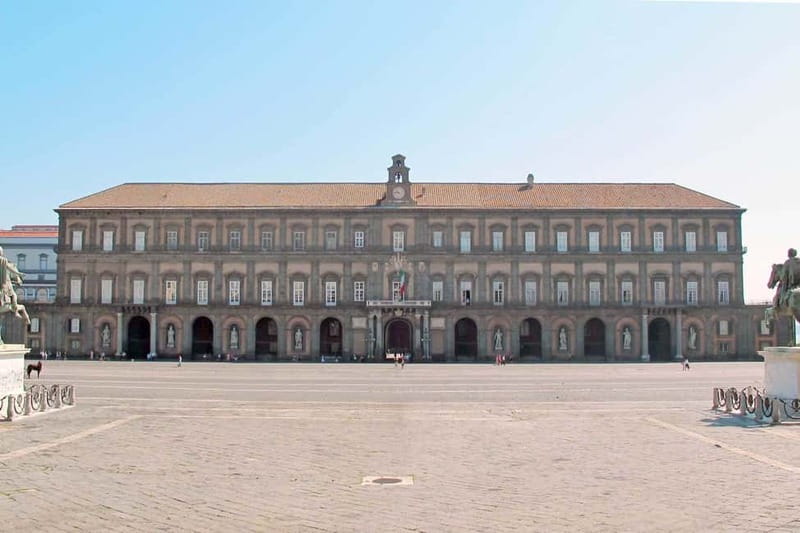 The Naples Grand Tour of the City and Hidden Gems - Ending at the Duomo of San Gennaro: a big finish, easy return plan