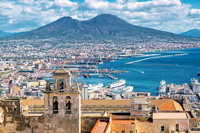 The Perfect Private Walking Tour of Naples with Exclusive Guide - Quartieri Spagnoli: Narrow Streets, Loud Life, Real Naples