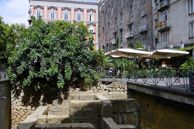 The soul and taste of Naples - Via Toledo and the Spanish neighborhoods: where Naples feels lived-in