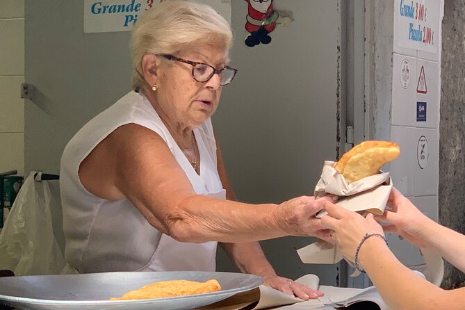 The Unfiltered Street Food & Market Tour of Naples (by Streaty) - Pacing, group size, and why “max 10” matters in Naples