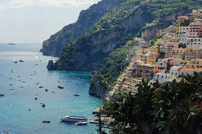 TOUR : EXCLUSIVE AMALFI COAST : Positano Sorrento Pompeii - Getting to the Coast Comfortably from Naples