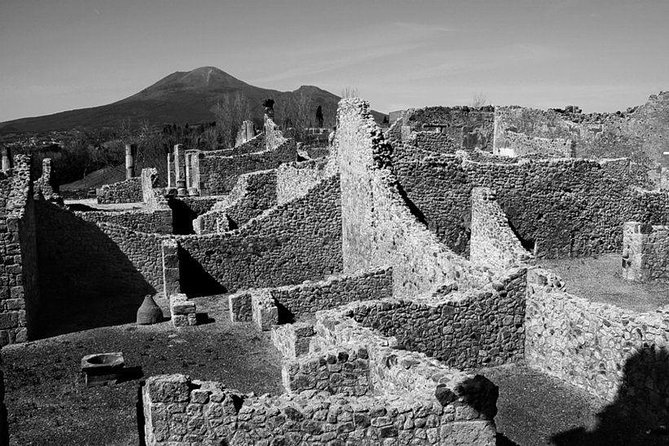 Tour in the ruins of Pompeii with an archaeologist - Private group size up to 12: the comfort factor that affects your learning