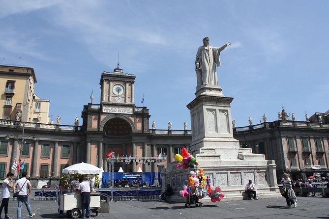 Tour Naples Historical Center and Underground Naples - Shopping and lunch freedom in Centro Storico