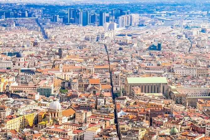 Tour of Naples and his Idol Diego Armando Maradona - Mobile ticket, meeting points, and how to make the walk easy