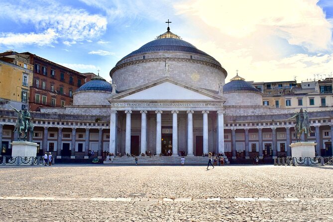 Tour of the Monumental Naples with an art expert - Price and Timing: Is It Good Value?