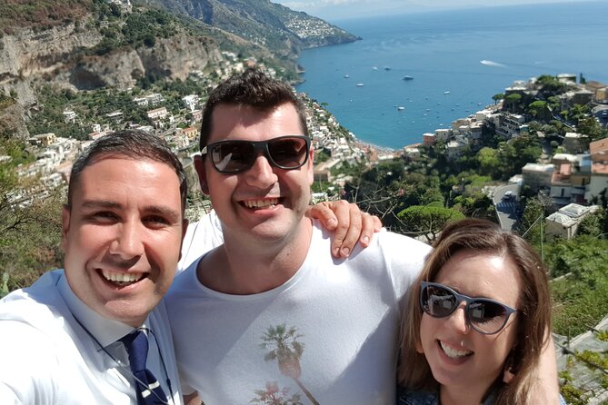 Transfer from Naples area to Sorrento area from 4 to 6 passengers - FAQ