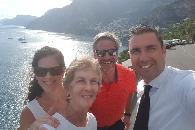 Transfer from Naples area to Sorrento area from 4 to 6 passengers - Pickup choices: hotel meeting vs Garibaldi Hotel Terminus