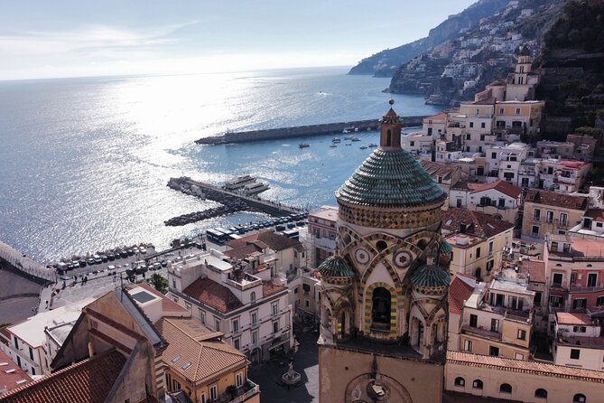 Transfer from Naples to Amalfi or Ravello - Comfort on the Road: AC, Wi‑Fi, and Water Included