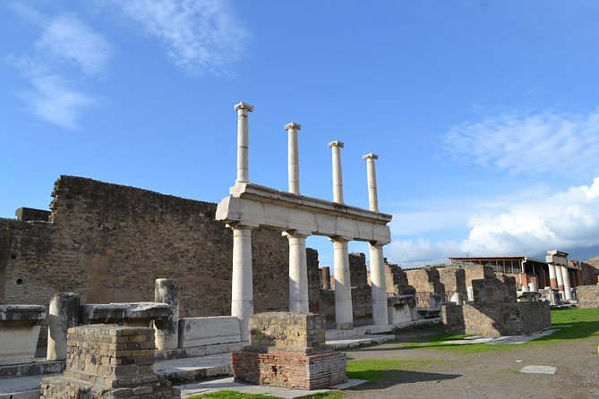 Transfer from Naples to Positano with 2 hours Private Tour in Pompeii - Teatro Piccolo and Teatro Grande: the stage view of Pompeii