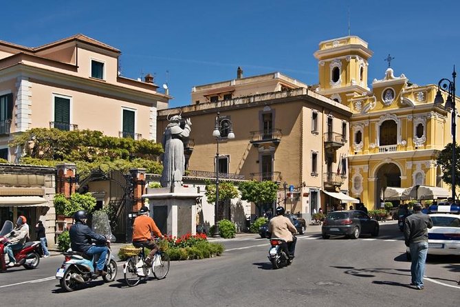 Transfer from Naples to Sorrento with a stop at Pompeii and Mt Vesuvius(1-8 PAX) - Naples to Sorrento, With Two Major Detours Done Right