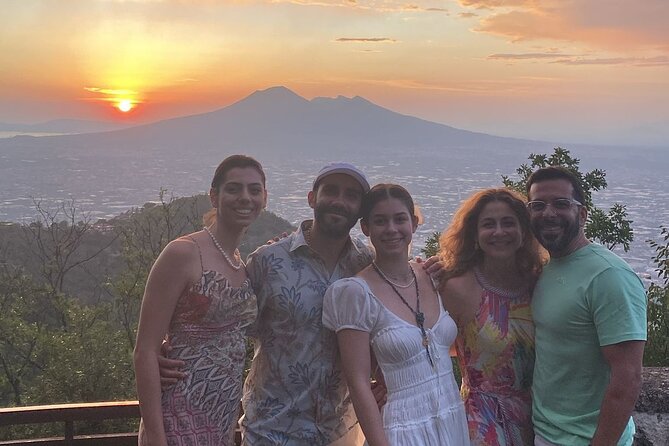 Transfer from Naples to Sorrento with stop in Pompeii - English Support and Mobile Tickets: Easy for Planning