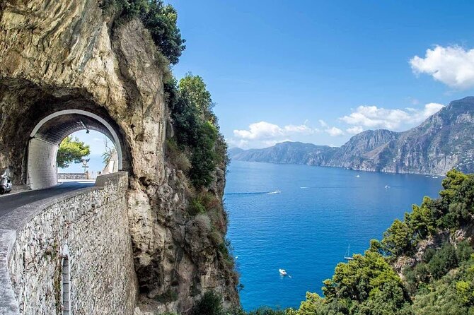 Transfers from Naples to Sorrento Positano Amalfi Ravello Maiori - Key things that make this transfer worth it