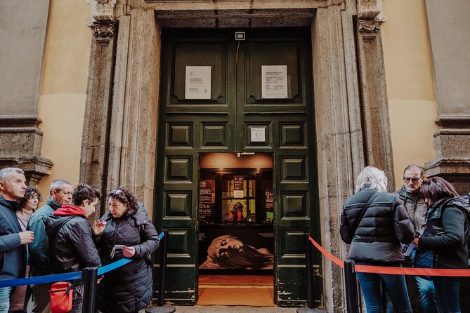 Veiled Christ Small Group Tour with Entrance Ticket in Naples - Ear Pieces and Group Size: How You Avoid the Usual “Can’t Hear the Guide” Problem