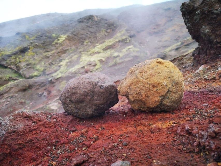 Vesuvio Tour with entrance ticket included - Key Points at a Glance