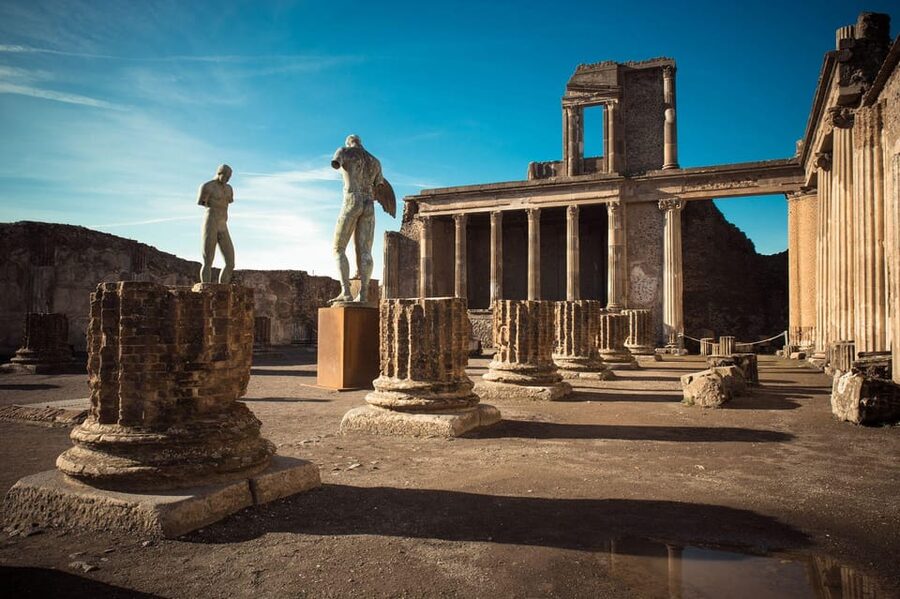 Vesuvius - Herculaneum - Pompeii Excavations Tour - Pickup at Naples Port: a Mercedes that keeps the day moving