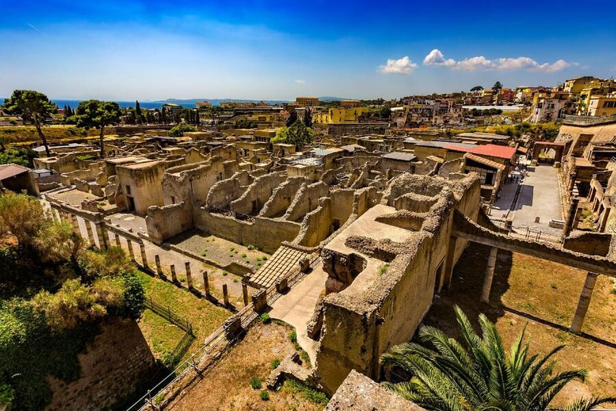 Vesuvius - Herculaneum - Pompeii Excavations Tour - Pompeii excavations: guided stops you can actually picture