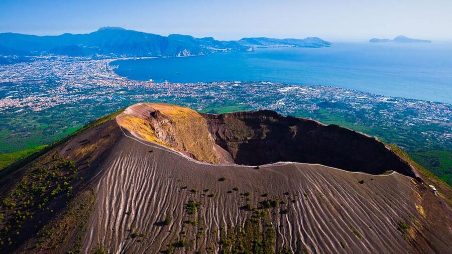 Vesuvius National Park Skip-the-Line Ticket - The hike and views: what to expect at the top of Vesuvius