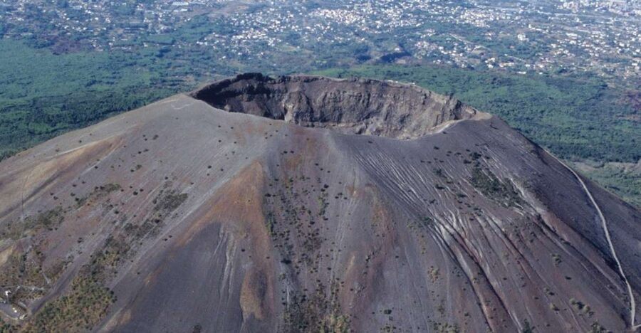 Vesuvius Park Skip-the-Line Ticket + support - The 2-Hour Summit Walk: Pace, Effort, and What to Expect