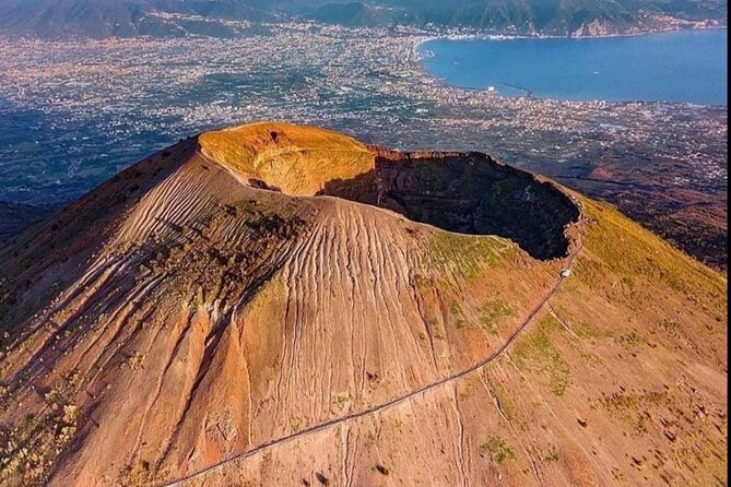 Vintage Van Experience: Tour and Transfer to Mt. Vesuvius - Pickup and timing: where the tour actually starts