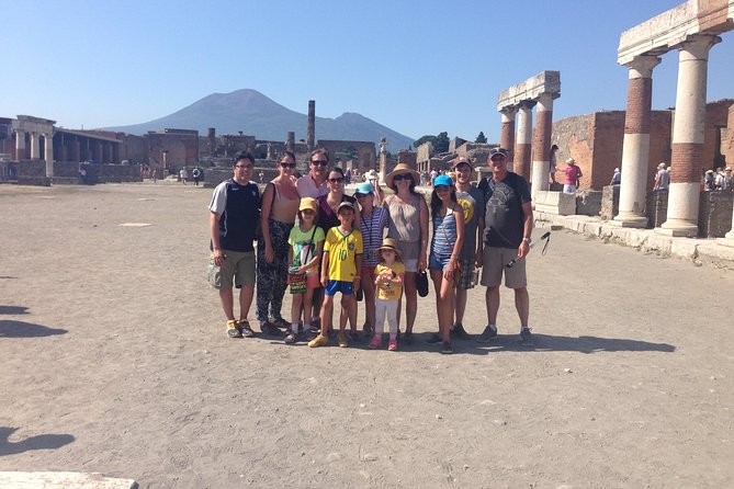 Visit in Pompeii - Pompeii Private Tour with Ada - Comfort matters: where shade and pacing make a difference