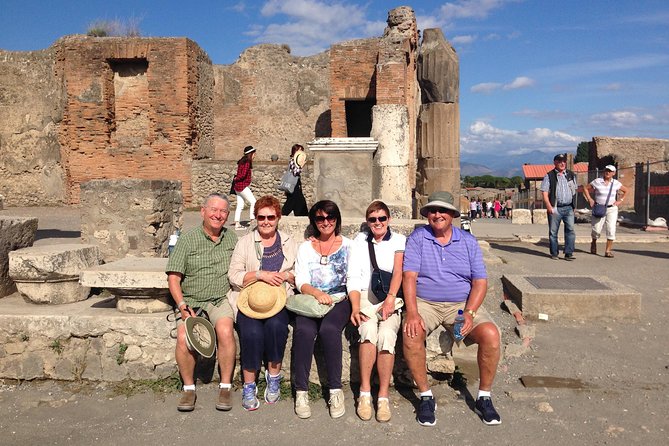 Visit in Pompeii - Pompeii Private Tour with Ada - Why Ada’s small-group pace makes Pompeii easier