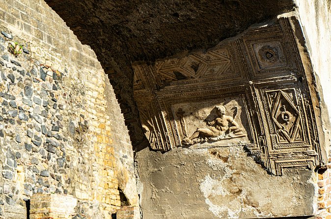 Visit Pompeii skip the line ticket with bus roundtrip - Price and value: is $74.98 fair for what you get?