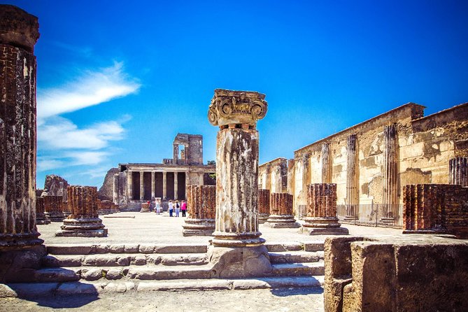 Visit Pompeii with a local expert guide - Key points that matter before you go