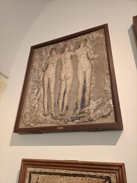 Visit the Museum MANN with a professional guide - Entering The National Archaeological Museum of Naples the Right Way