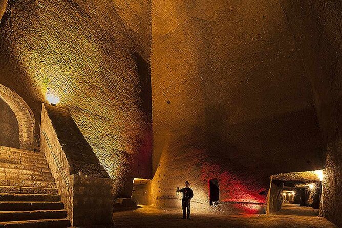 Visit to the Lapis Water Museum in Spanish - Wartime Naples below ground: shelter stories that stay grounded