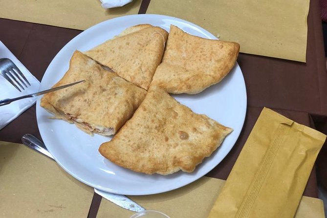 Walking Food Tour of Naples with Tastings - Guides Make the Difference: Cinzia, Domenico, and the Art of Keeping It Moving