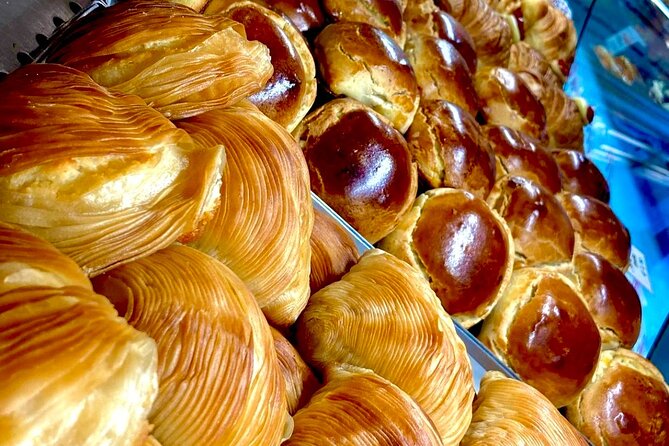 Walking Tour - Explore the Heart of Naples - Il Vero Bar del Professore: Your Included Neapolitan Dessert Break