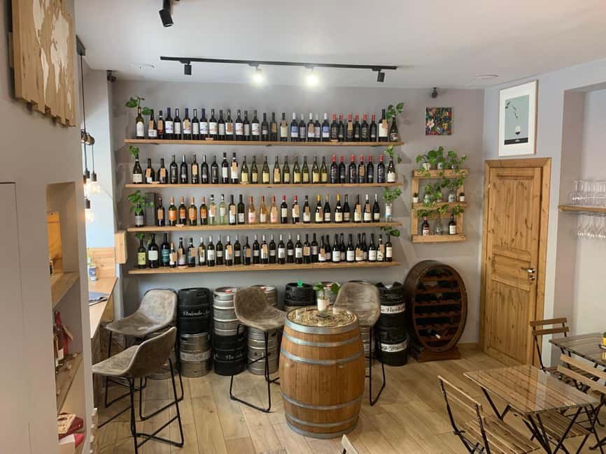 Wine Tasting Experience with Local Food Pairings in Naples - What Happens During the One-Hour Four-Wine Flight